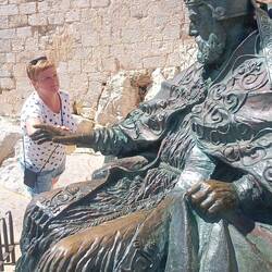 Wir haben Karl dem XIII. mal die Hand gereicht. Wer weiß, wofür es gut ist 😄