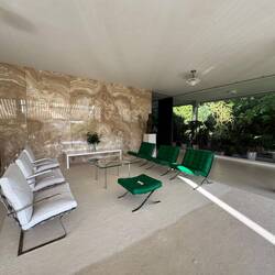 Alle Möbel und Materialien wurden sorgfältig ausgesucht und teilweise neu angefertigt!