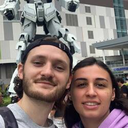 On rencontre la statue géante de Gundam !