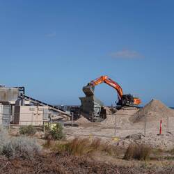 ist ja fast Winter, da wird der Sand umgeräumt und ...