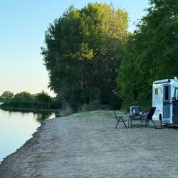 Poolposition am Ufer der Loire 🇫🇷🥰