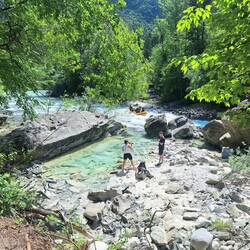 Das Raft fährt gleich rückwärts weiter