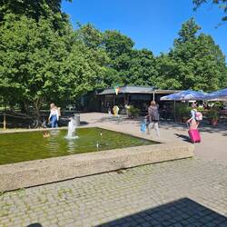 Park bei der Bahn Mission