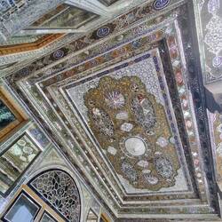 Bagh-e Naranjes: welch filigrane Decken 😚