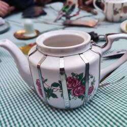 verzierte/verstärkter Teekrug