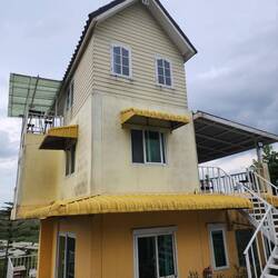 Mein kleines Hotel, 4x so hoch wie breit