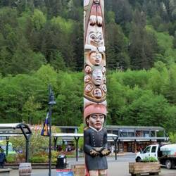 Totem pole on the warf