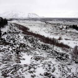 Hier wurde bereits um 930 jährlich die traditionelle gesetzgebende Versammlung Alþing abgehalten