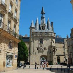 Porte Cailhau, das primäre Stadttor