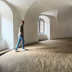Trinitatis Kirke: Zugang zum Turm erfolgt über eine spiralförmige Rampe