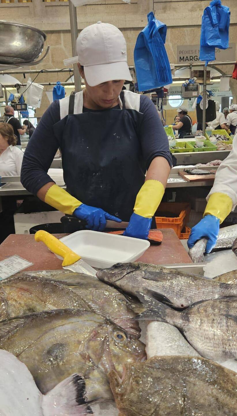 ... Lachs entschuppen ...