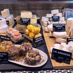 Great selection of fromage.