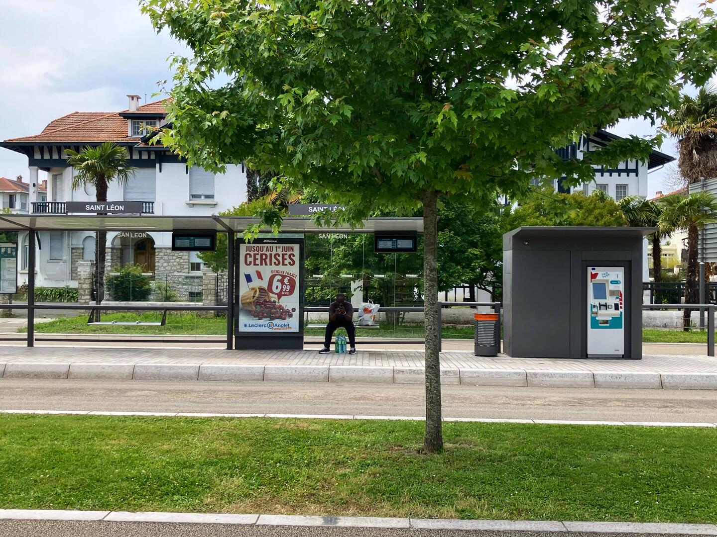 Stop Saint Leon in Bayonne, 43 stops from start at au Jardin in Biarritz