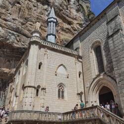 Kapelle Notre-Dame und Eingang zur Basilika