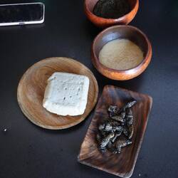 ..es gibt Pap, Würmer, Bohnen und Spinat