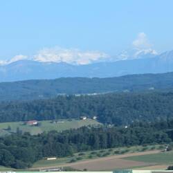 Weiße Schneeriesen von Horizont zu Horizont