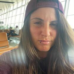 Feelin grateful but also salty at the airport 😅