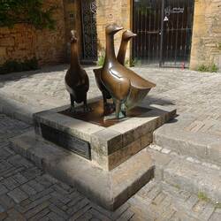 Skulptur „Le Trois Oies“