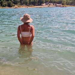 Yes, this is me in my knickers and New hat