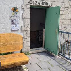 Eingang mitten im Dorf Honau