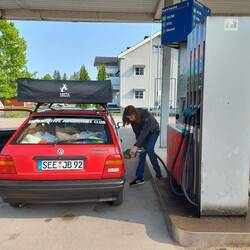 ... erstmal tanken...