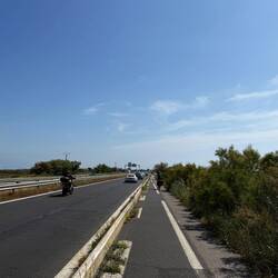 Solange wir im Flachland unterwegs sind, versuchen wir gut Strecke zu machen.