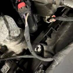 Le garage précédent a oublié de sécuriser les bougies... risque d'explosion 🔥🔥