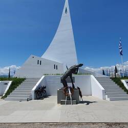 Denkmal für die Gefallenen in Ypson 1941