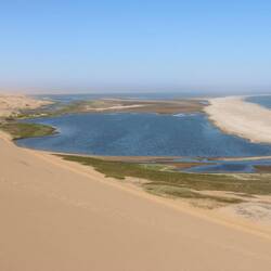 ...bis schließlich der Sandwich Harbour erscheint