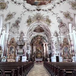 Tolle Kirche angeschaut, hat mich sehr berührt. Total schön und so ruhig, wirklich bezaubernd.