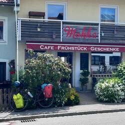 Da is das Cafe, hier hab ich gefrühstückt