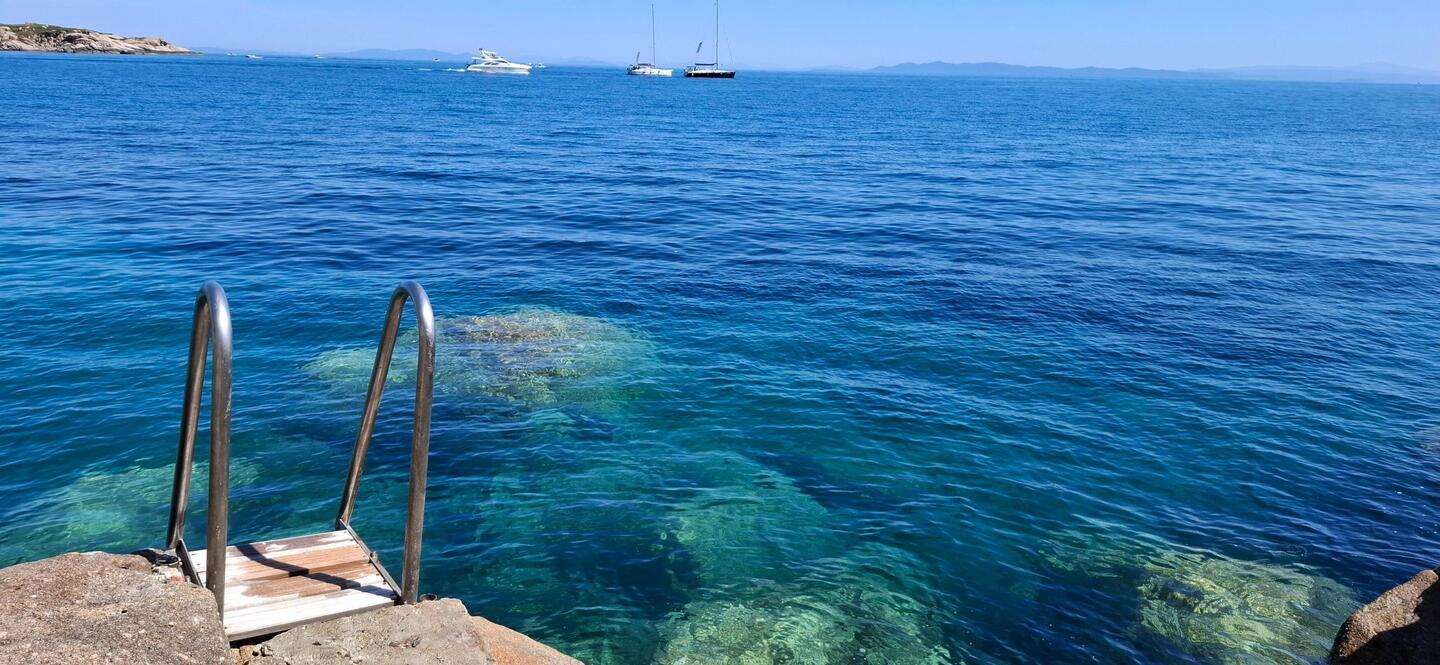This was actually quite a steep entry into the water