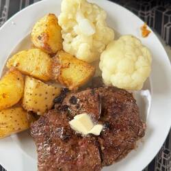 Black Angus Rib-eye, davon heilt man am schnellsten! 🤣🤣