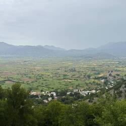 Ausblick kurz vor der geschlossenen Zeus Höhle