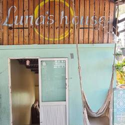 Luna House Hostel - Eingang zur Dachterrasse