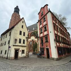 die zwei ältesten Häuser in Breslau stammen aus dem Mittelalter