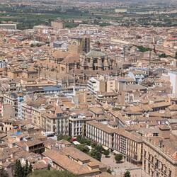 Der Blick auf die Altstadt und die Kathedrale von Granada.