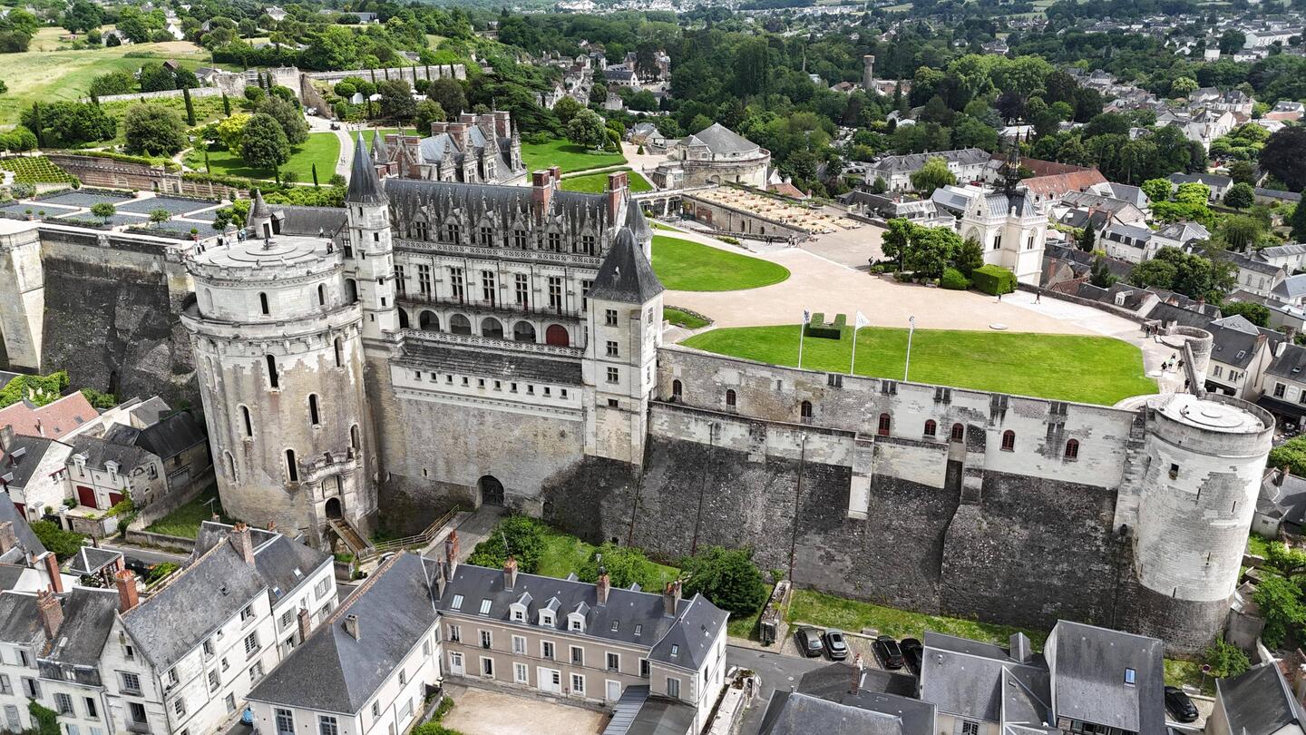 SCHLOSS AMBROISE