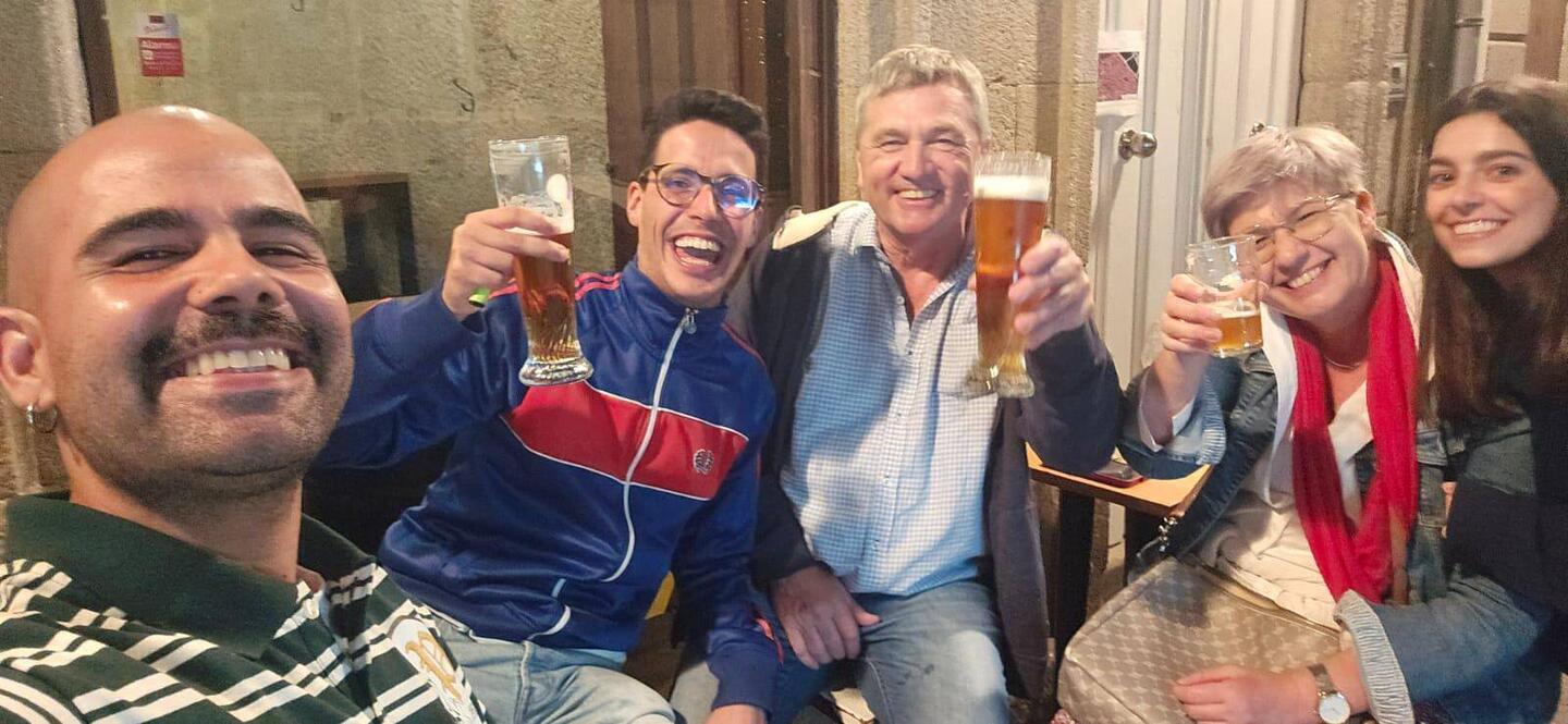 ... feiern mit Galizier:innen ...