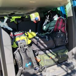 Autos werden gepackt :)