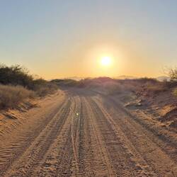 Über diese sandige Straße ging es glücklicherweise nur wenige Kilometer