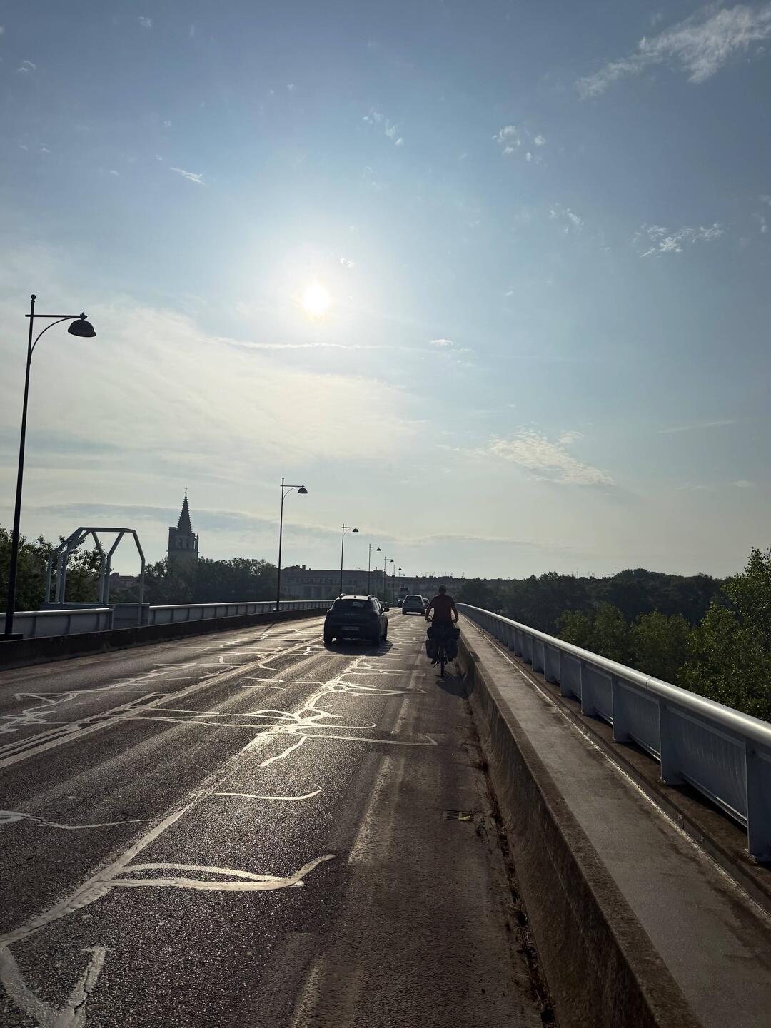 Brücke über die Rhone.