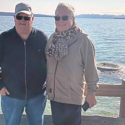 Flot par i en natur sø