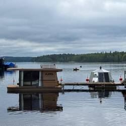 Houseboat con sauna al seguito