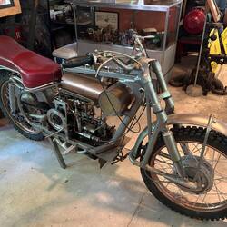 The Hubbard Steamcycle. 2-cyl, single-acting, 6 hp, 100cc.