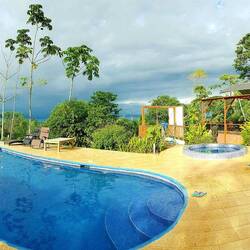 After long hikes we enjoyed this pool.