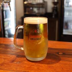 ...gibt es ein Bier an der Bar