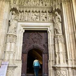 The Ennunciation of the death of Mary.