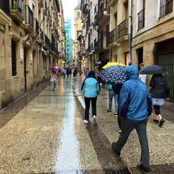 A rainy orientation to the city