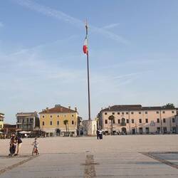 Der zentrale Platz